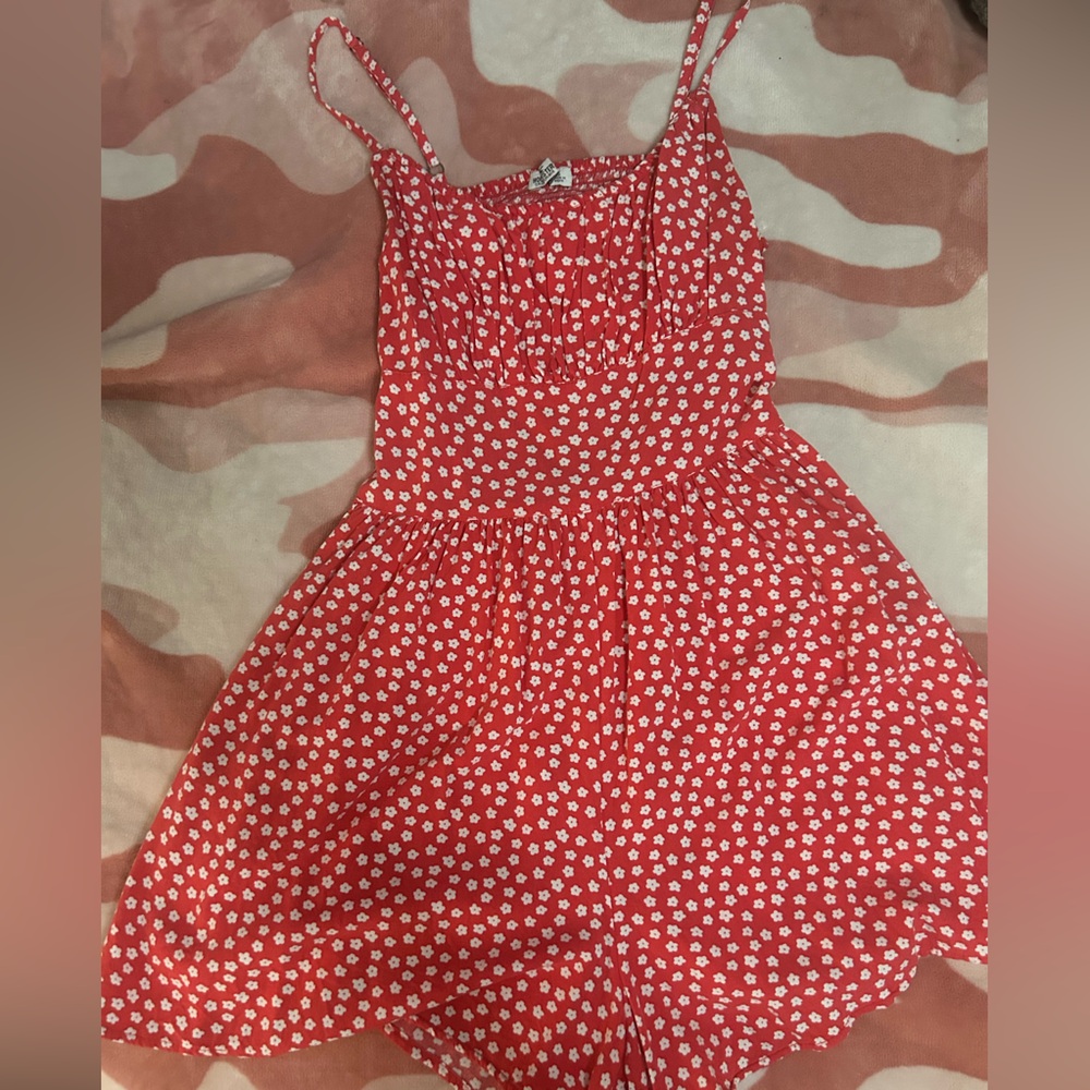 has been used. Size S